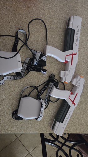 Laser two players - x,