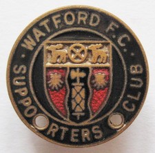 WATFORD - Superb Vintage SUPPORTERS CLUB Enamel Football Pin Badge