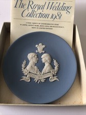 COLLECTIBLE WEDGWOOD JASPERWARE ROYAL WEDDING DISH 1981 - 10.5 CM DIANA CHARLES