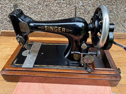 Singer sewing machine hand - singer,