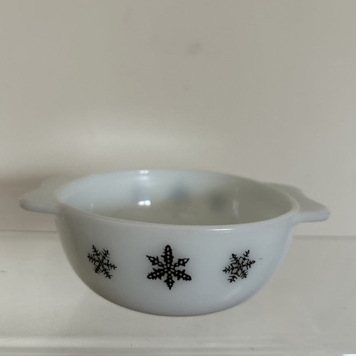 Vintage jaj pyrex snowflake - vintage,