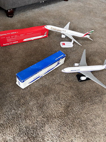 777 200 scale - 1:200, model