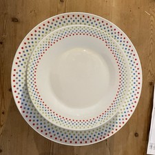 10 X Dinner And 6 X Tea Plates