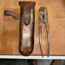 Vintage Swaine & Adeney London Fox Hunting Wire Cutters  In Leather Saddle Case