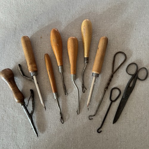 Vintage rug making tools lot - rug,