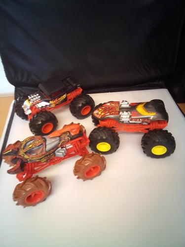 Monster trucks hot wheels - monster,