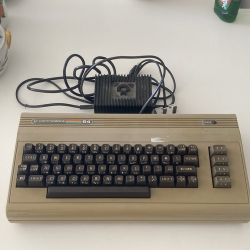 Commodore vintage home - 64,