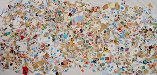 Mixed kiloware on - mixed,