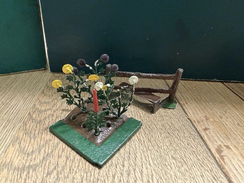 Britains rare garden display - britains:,