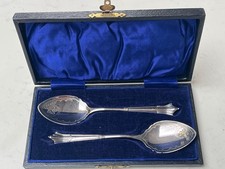  Vintage Albany pattern Silver Plated jam spoons, fitted case