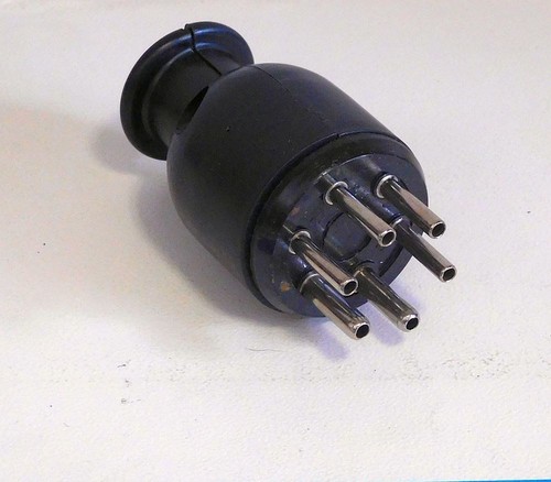 New amphenol pin male - new, (six)