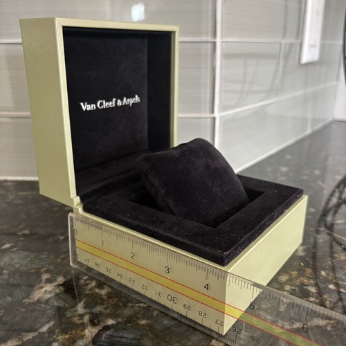 Authentic van cleef arpels - authentic, &