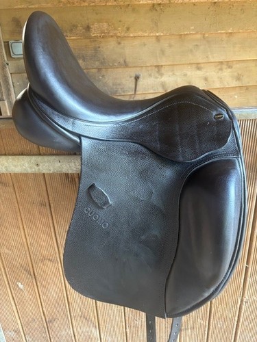 Dressage saddle louisa - 17",