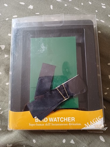 Tenyo magic trick bird - magic, watcher