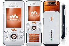 SONY ERICSSON W580i SLIDE MOBILE PHONE - UNLOCKED WITH NEW CHARGAR AND WARRANTY