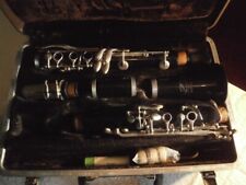 BUESCHER ARISTOCRAT CLARINET  OUTFIT