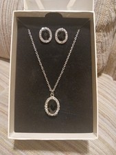 Costume Jewellery Necklace And Earings Set