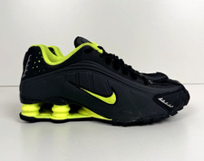 Nike Shox R4 Black Shock Green Trainers UK 5.5 Lace-Up CW2626-002