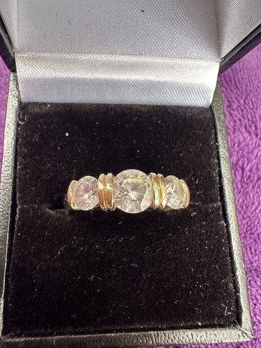 Carat yellow gold - carat,