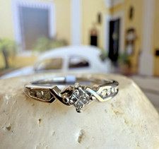 Ladies 10k White Gold NATURAL Round / Princess Diamond COCKTAIL Ring