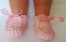 DOLL'S SHOES  PAIR PINK PLASTIC "CINDERELLA" MOCCASIN  SIZE 0M