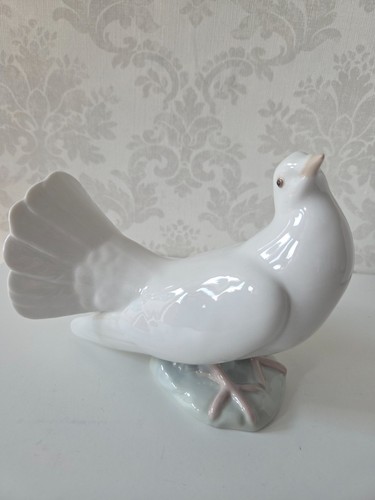 Lladro white fantail dove - white,