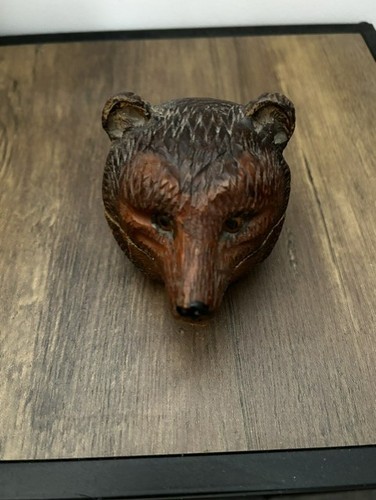 Black forest swiss carved - black,