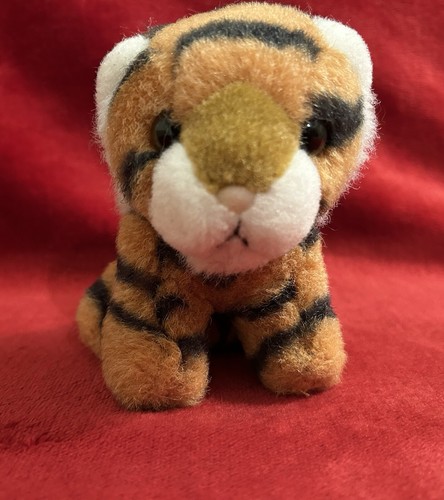 Russ berrie vintage - russ, sitting