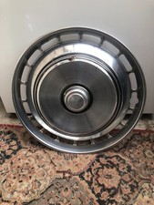 ORIGINAL CLASSIC FORD GRANADA MK1 & CONSUL WHEEL TRIM HUB CAP     ( PLEASE READ)
