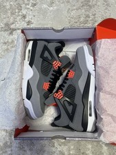 Nike Air Jordan 4 Retro