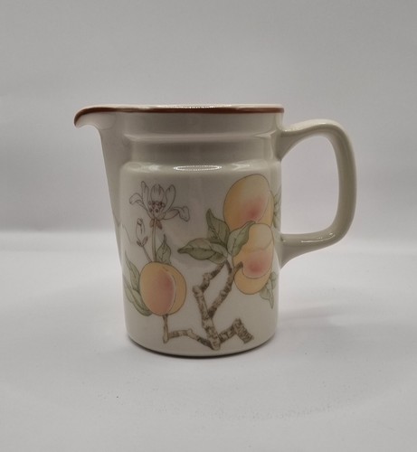 Wedgwood peach design milk - peach,