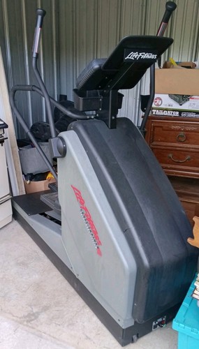 Life fitness cross trainer - cross,