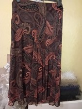 M&S PAISLEY LONG SKIRT SIZE 20.WITH CARE LABLE UNUSED