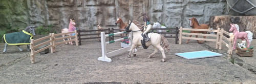 Horse figurines set - figurines,