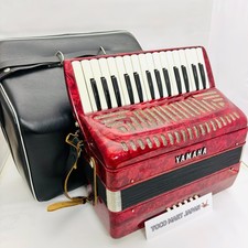 Yamaha Accordion 8905 30 key