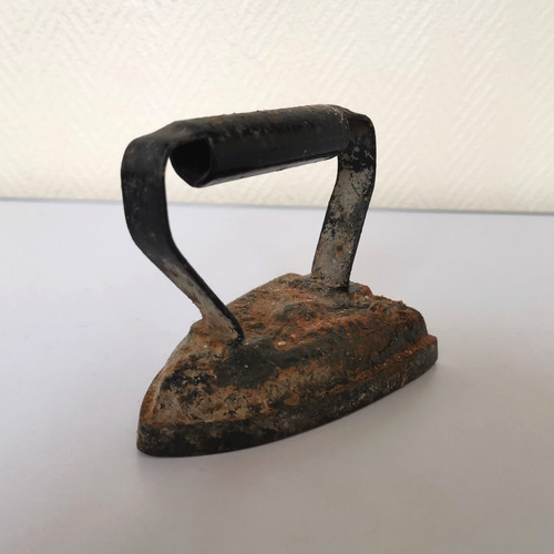 Vintage cast flat - vintage,