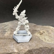 Gms Workshop 1985. Dark Elf Hero Metal Figure With Great Fine Detailing. Primed.