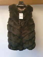 Alex Max Plush Faux Fur Mid