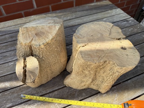 2no boxwood logs - 2no, crack