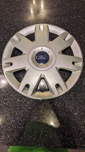 Ford fiesta hub cap - hub,