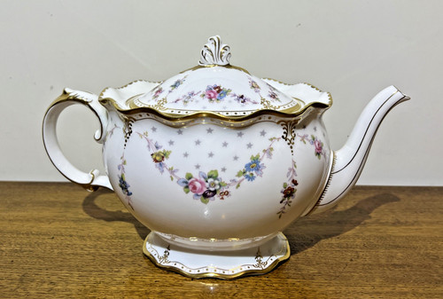 Royal crown derby - royal,