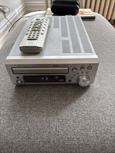 Denon hifi amp - amp, silver