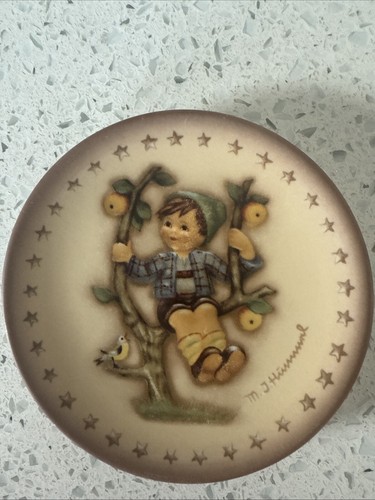 Hummel 1977 annual - hummel,