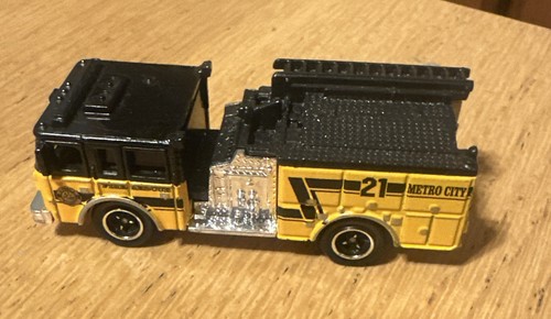 Matchbox fire engine metro - fire,