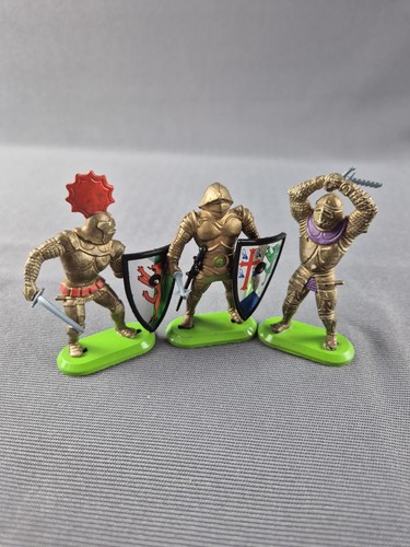 Britains knights figures 1987 - knights,