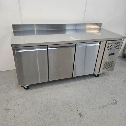 Bench fridge triple door - fridge, 3
