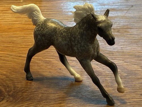 Breyer grey arabian - breyer,
