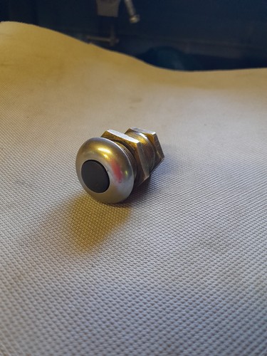 Original oil button - button, early