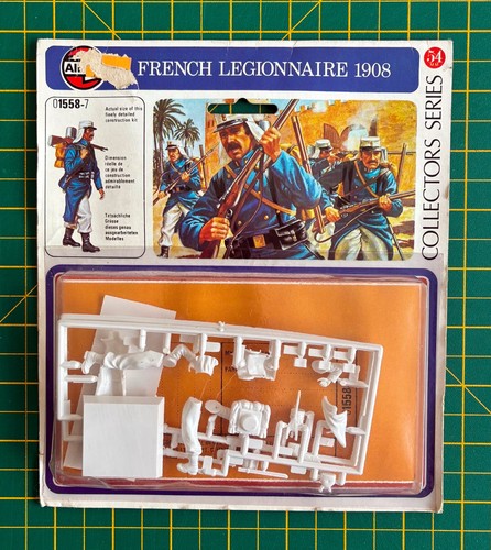 Airfix 54mm french legionnaire - 54mm,