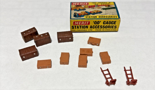 Trunks suitcases trolleys - suitcases, &